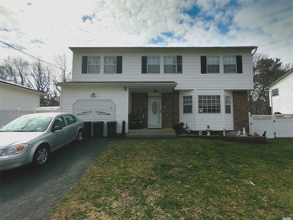 1st image of 18 Breston Dr W