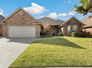 16517 Farmington Way, Edmond, OK 73012