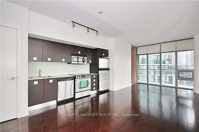 33 Charles St E #3003 — Photo 3