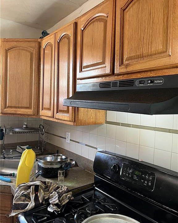 2nd image of 1510 Hammersley Ave
