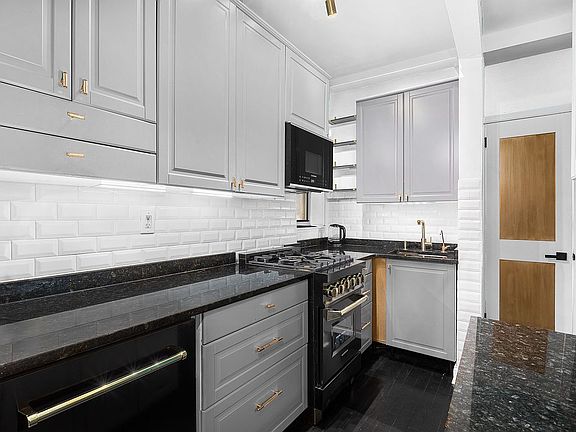 2nd image of 786 9th Ave APT 2FN