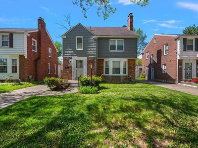 5921 Hillcrest St, Grosse Pointe, MI, 48236