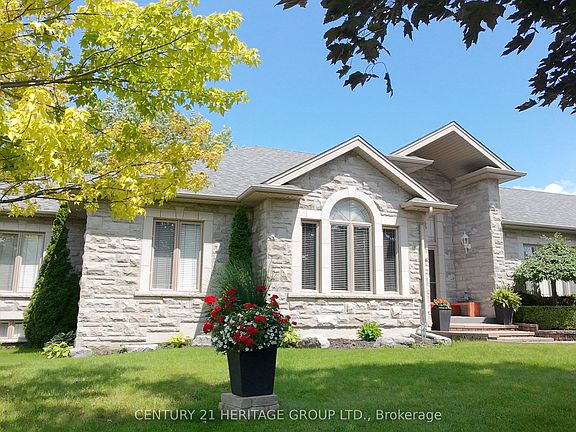 3rd image of 49 Shore Cres