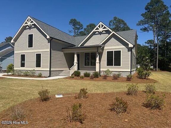 3rd image of 668 Breezewood Drive SE