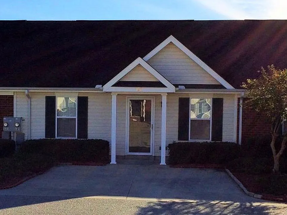 123 Ginkgo Ln