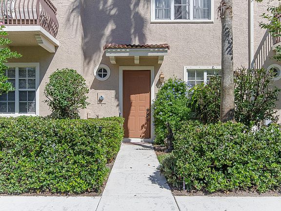 2nd image of 105 E E Indian Crossing Cir #105