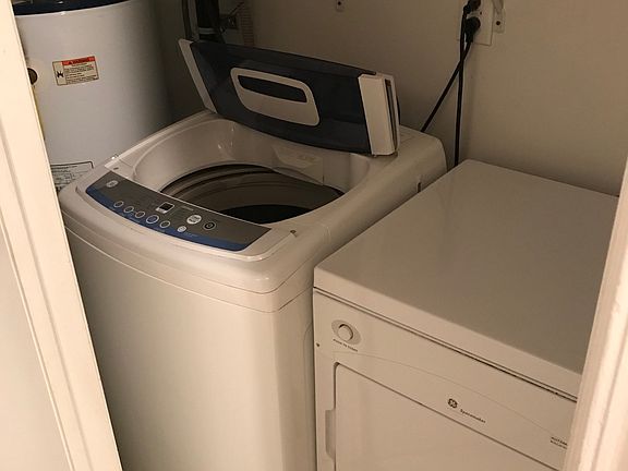 2nd image of 1219 Barcelona Dr APT 4