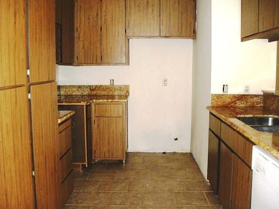 4th image of 7620 Valley Wood Dr
