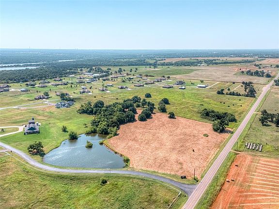 3rd image of Broadway Tract Montigo Fields Ests #3