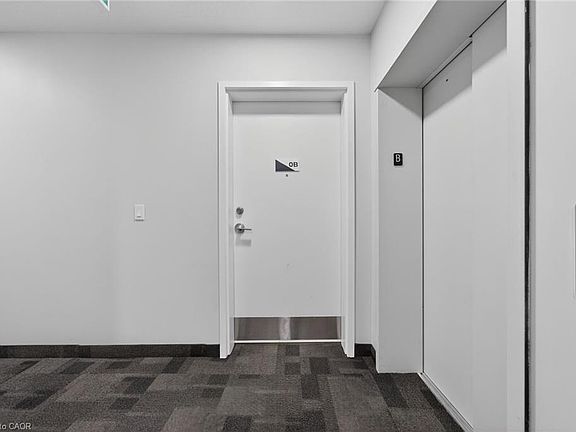 5th image of 259 King St E #B