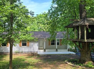 63 Hickory Nut Rd, Linden, VA 22642