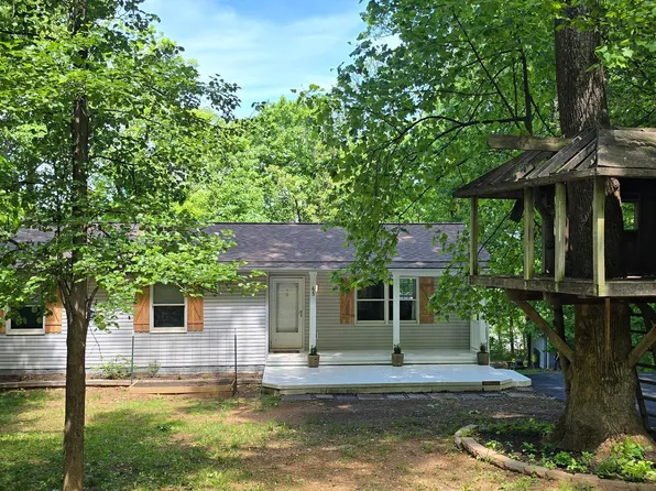 63 Hickory Nut Rd, Linden, VA 22642