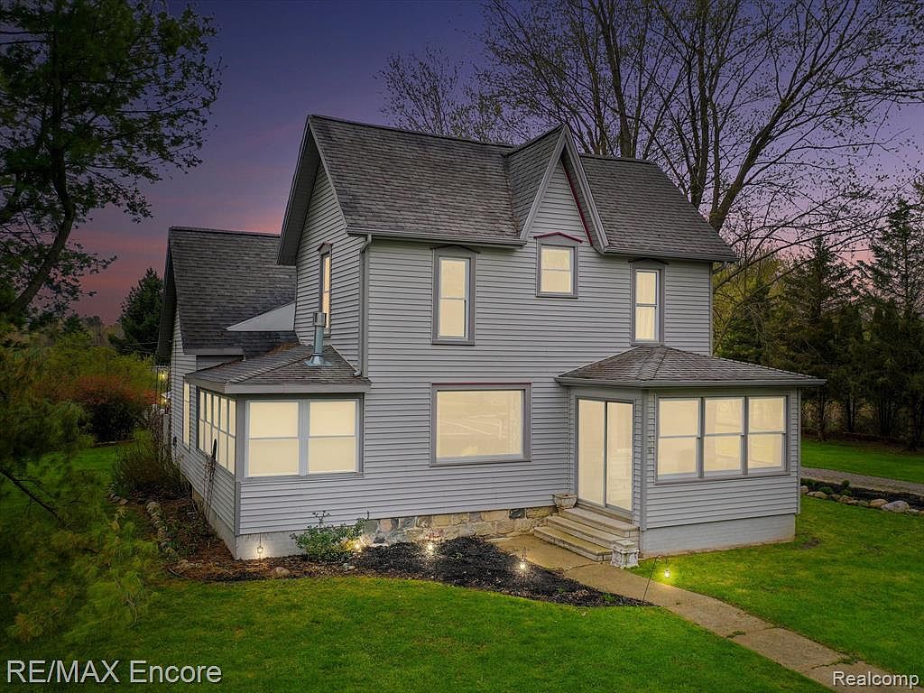 306 E Elmwood Leonard Vlg, Leonard, MI 48367 Zillow
