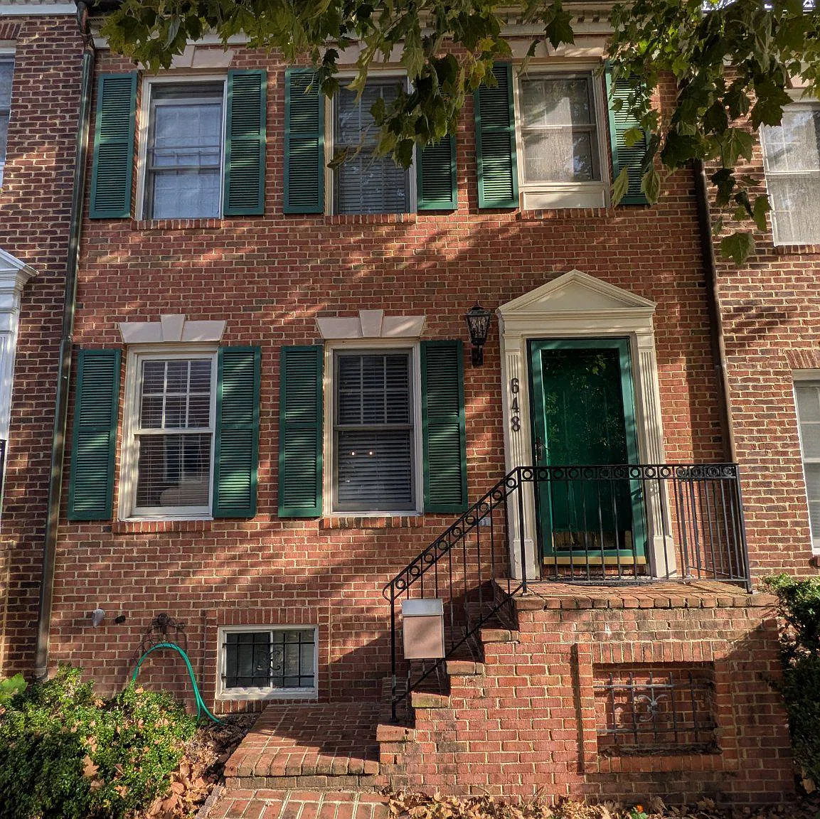 4 bed, 3.5 bath, 2080 sqft, $3,650 — Photo 1