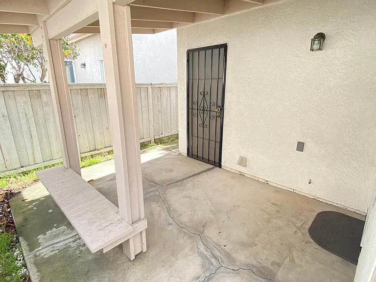 8351 Gold Coast Dr #3 — Photo 19
