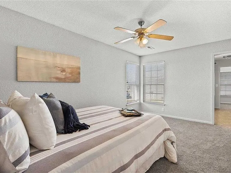 10357 Edith Ave — Photo 2