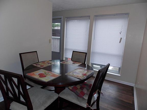 4th image of 5461 Rockwood Ct