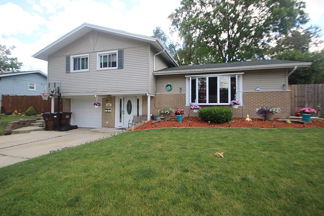 1st image of 5533 La Palm Dr