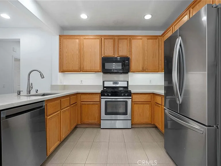 1216 McFadden Dr — Photo 7
