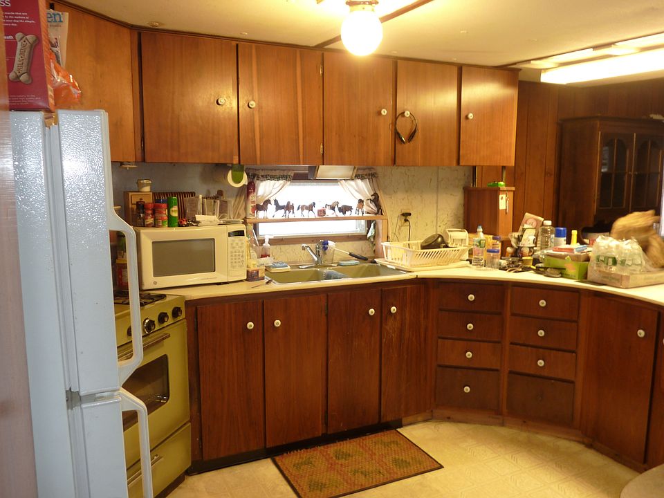 2nd image of 80 Loop Rd