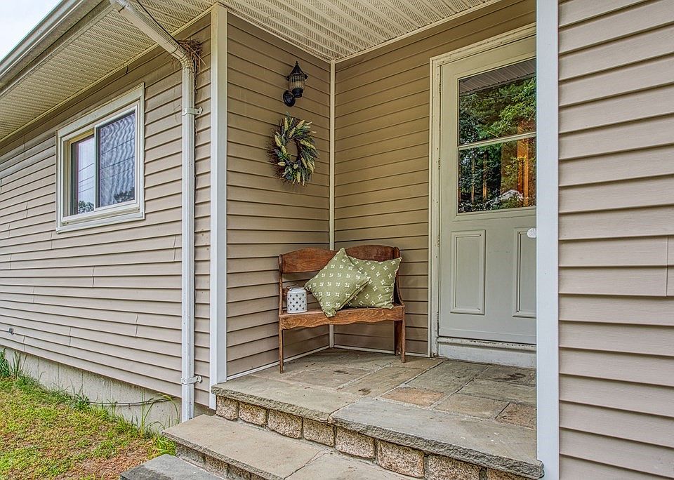 985 Wildwood Rd, New Bedford, MA 02745 Zillow