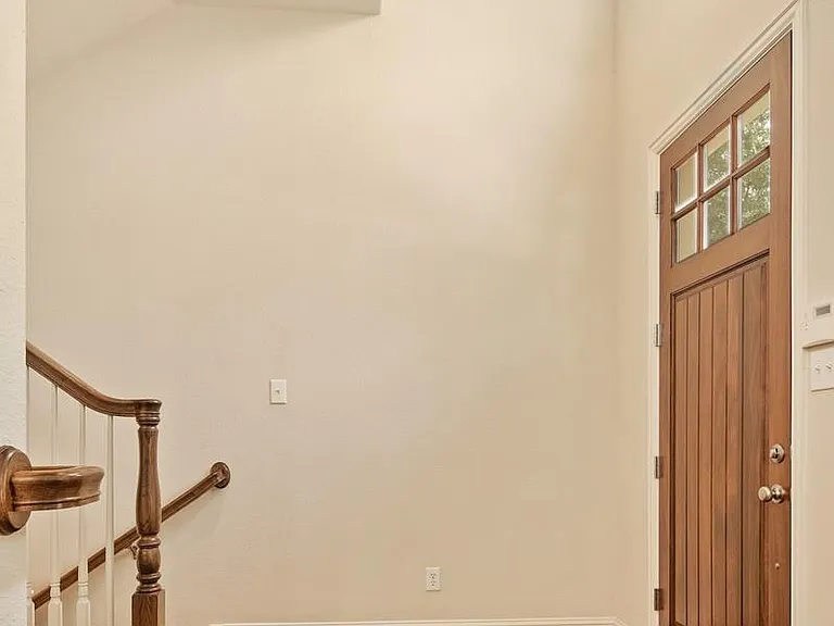 5717 Pantheon Ct — Photo 9