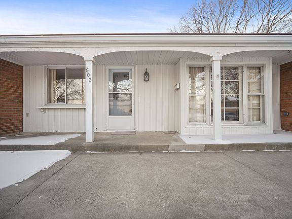 5th image of 602 N Northview Dr