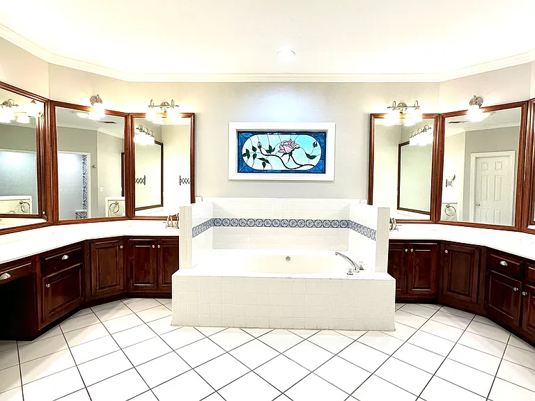 114 Ethan Cv — Photo 8