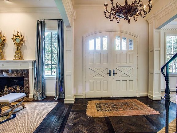 4th image of 3805 Wentwood Dr