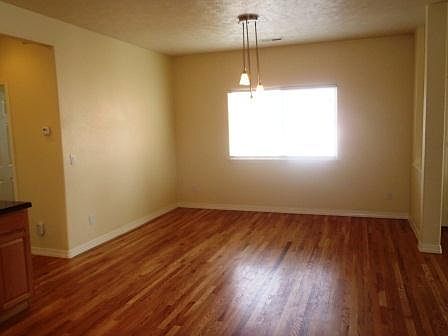 4th image of 578 Garden Grove Ct