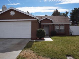 1554 Bluebell St, Lancaster, CA 93535