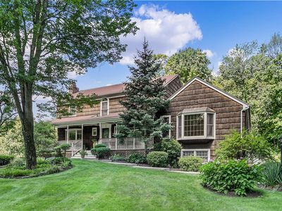 4 Lyons Court, Armonk, NY, 10504