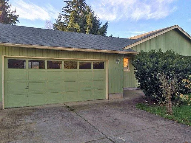 4377 Marcum Ln — Photo 2