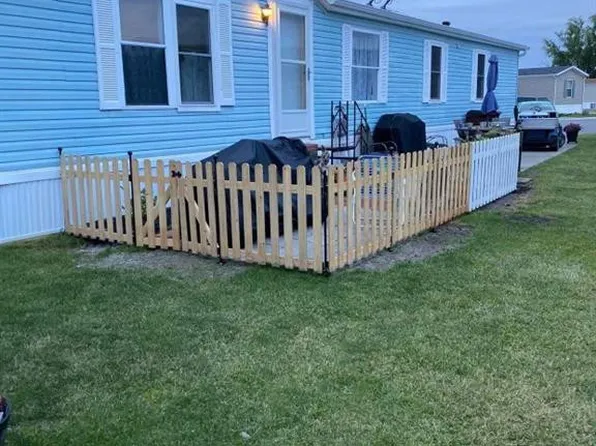 1720 Sunshine Ln, Defiance, OH 43512