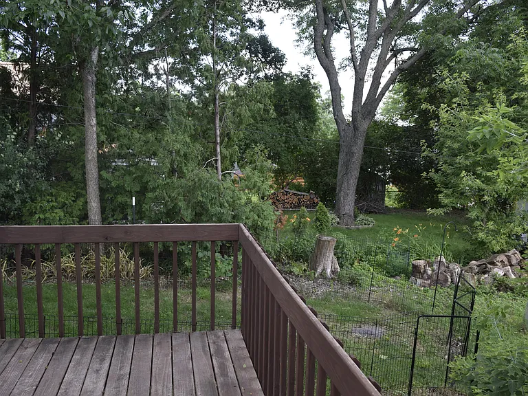 621 Cedar St — Photo 14