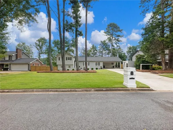 595 Wyncourtney Dr, Sandy Springs, GA 30328