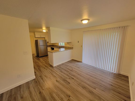 4th image of 19111 5th Ave E