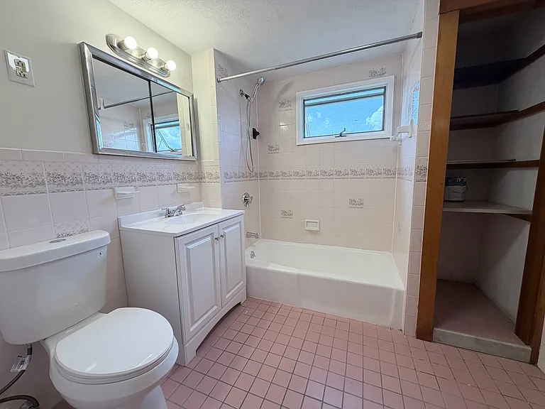 509 Ferry St #3 — Photo 11
