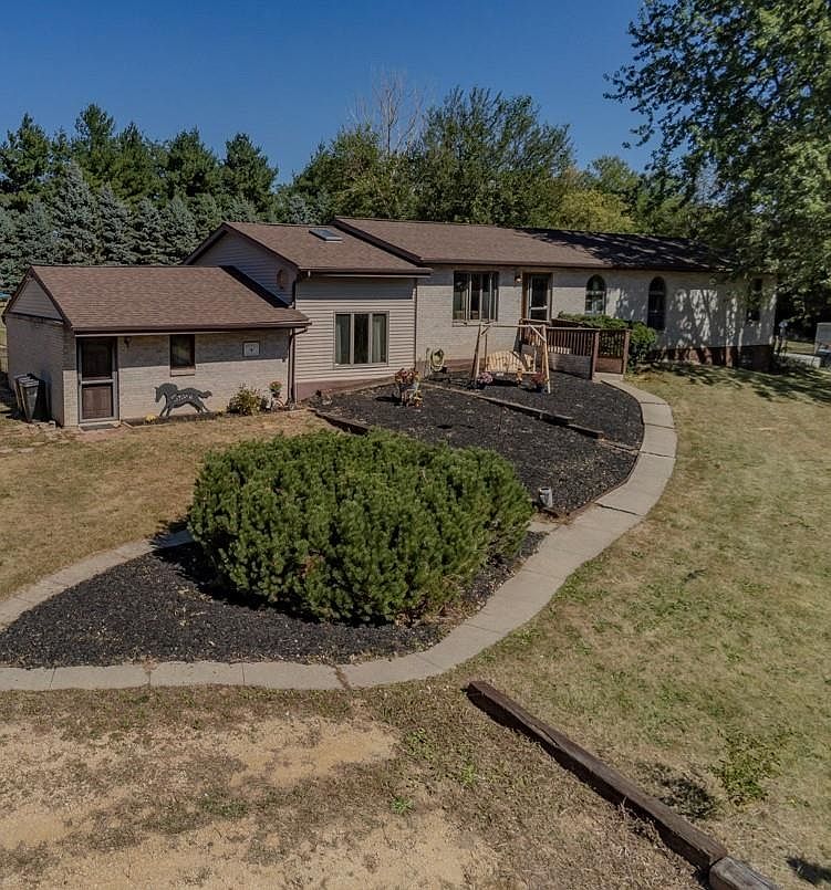 9171 N Leaf River Rd, Leaf River, IL 61047 Zillow