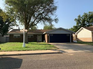 811 NW Avenue M Pl, Andrews, TX 79714