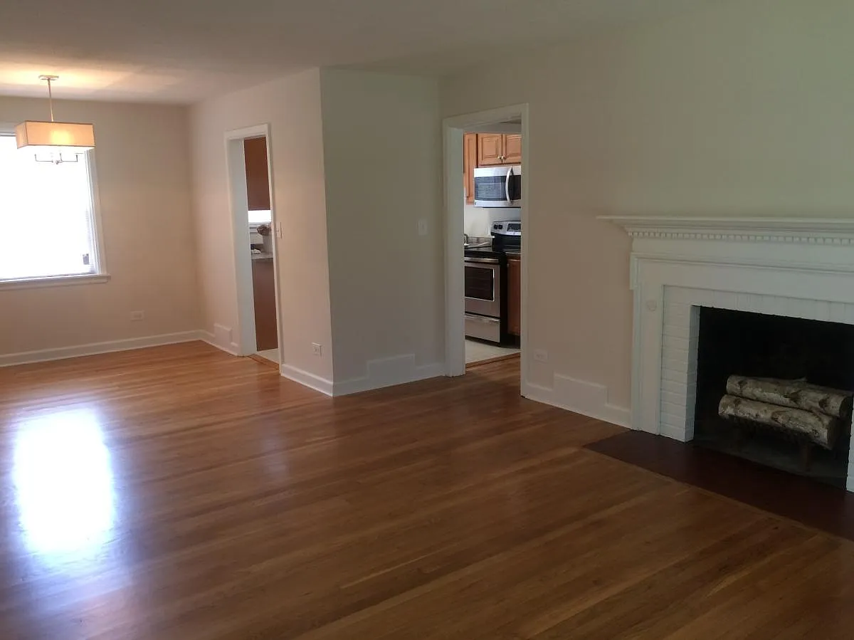 2 bed, 1.5 bath, 1400 sqft, $1,900 — Photo 3