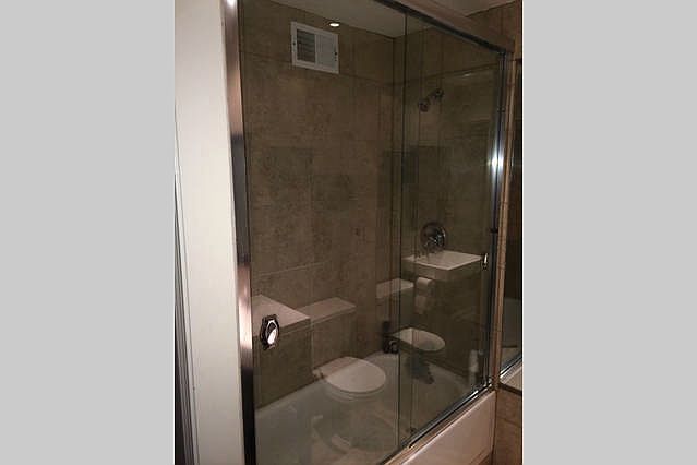 1st image of 622 W 43rd Ter APT 1