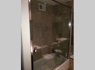 622 W 43rd Ter APT 1, Kansas City, MO 64111