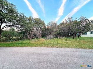 24 Quail Loop, Morgans Pt Resort, TX 76513