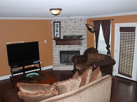 5th image of 114 Thoroughbred Dr