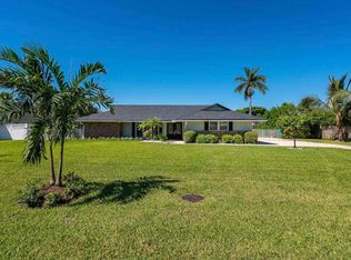 3725 S Lake Dr, Boynton Beach, FL 33435