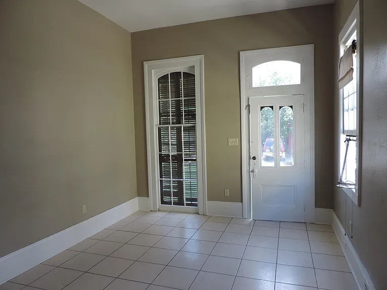 1834 Hastings Pl #FRONT — Photo 2