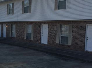 904 N Montgomery St #13 & 17, Starkville, MS 39759