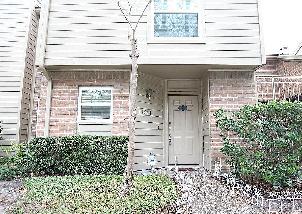 1st image of 11844 Barryknoll Ln #6