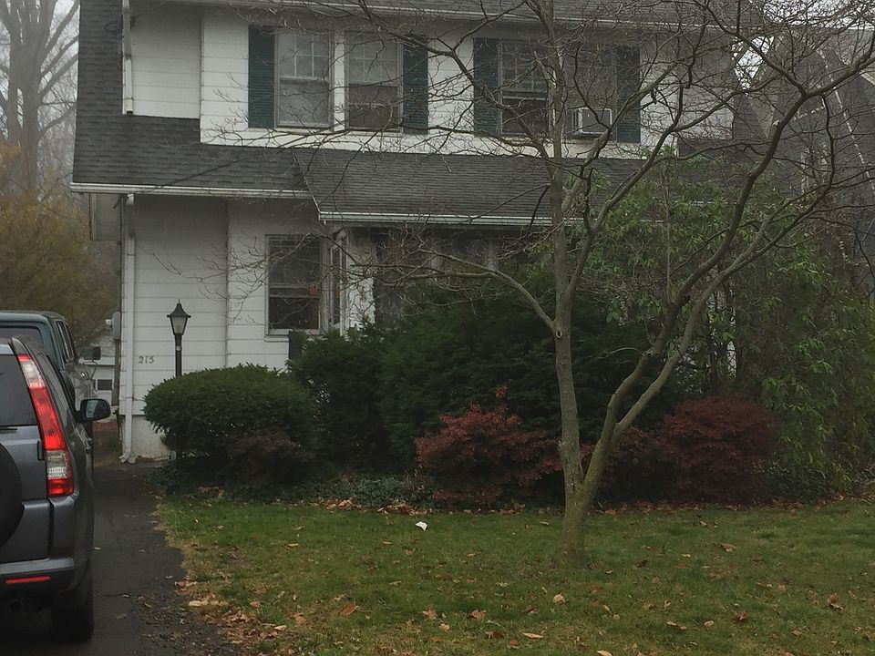 2nd image of 215 Benson Pl